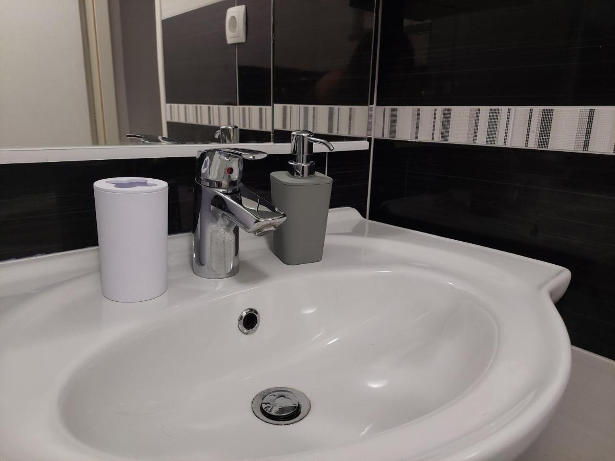 Apartman Zrina Ostro Kraljevica Exterior foto